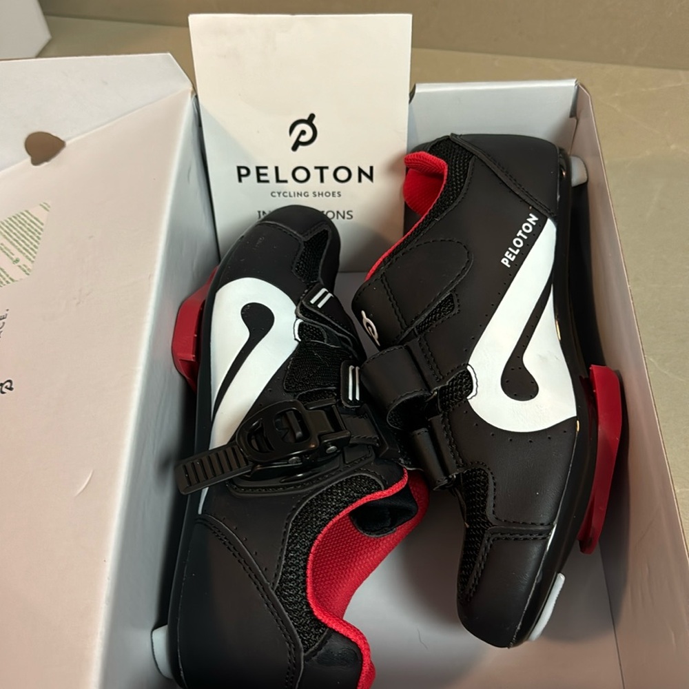 Peloton cycling shoes. Size 38